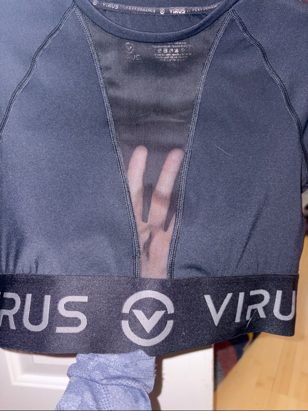 Virus Black Cropped Workout bra top with cap sleeves